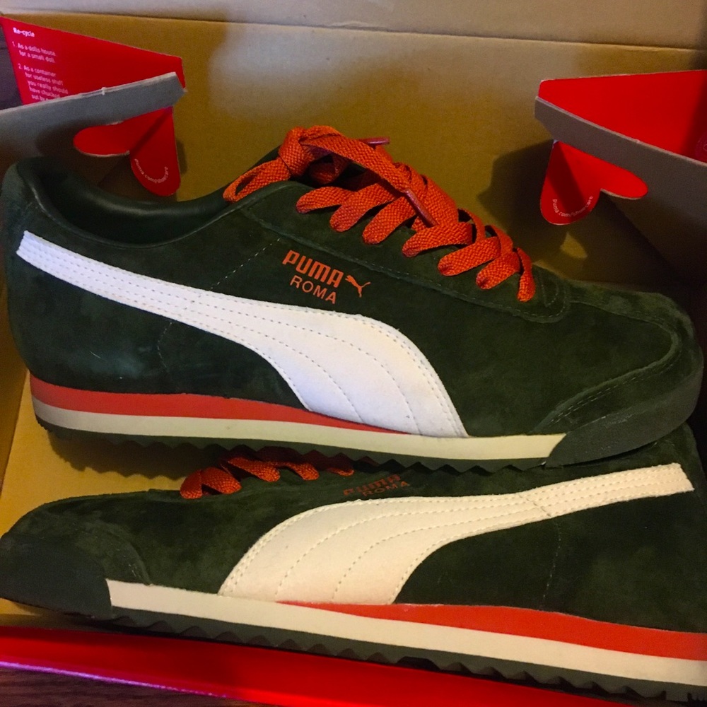 Athletic shoes